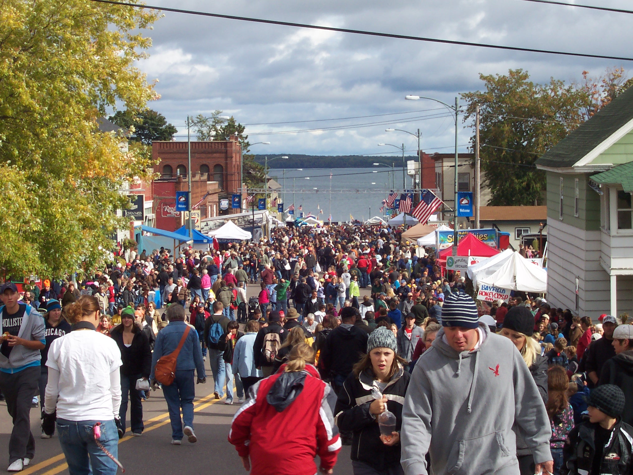 Bayfield Wi Apple Festival 2024 Della Sarene